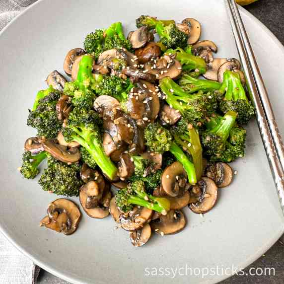 broccoli and mushroom stir fry 