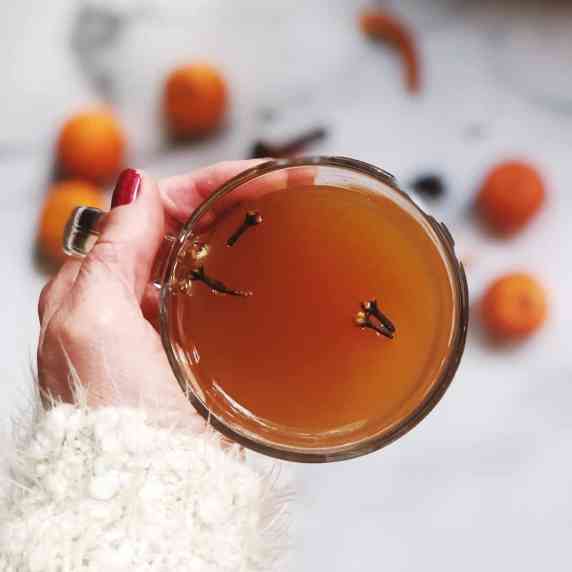 mulled apple cider in glass 