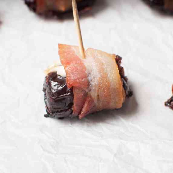 bacon wrapped date with cream cheese