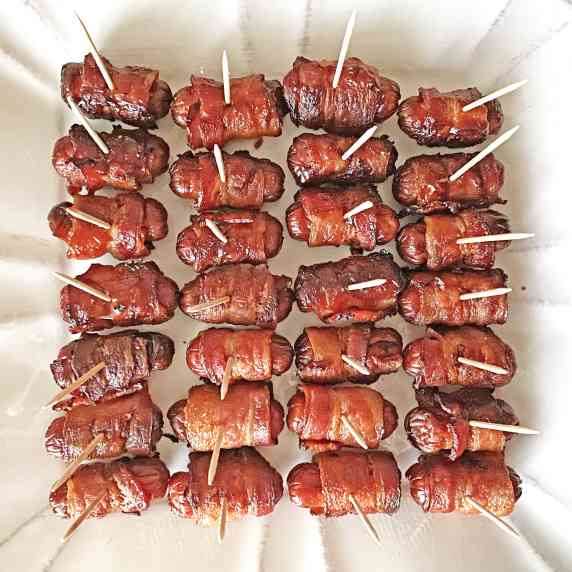 https://trivet.recipes/images/made/Bacon_wrapped_little_smokies%F0%9F%90%BEabcdef%F0%9F%90%BE70dc39f9c6303729cdb46bbc694ddfdd267678a3.jpg