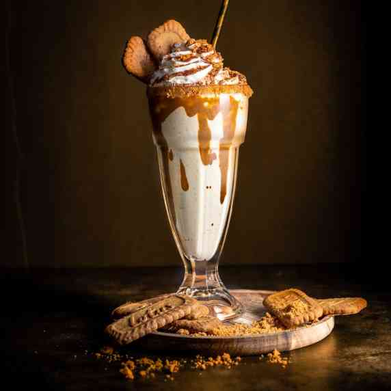 https://trivet.recipes/images/made/Biscoff-milkshake01790-3%F0%9F%90%BEabcdef%F0%9F%90%BE29e017437f2b8e8743e88758232276ab7819bf13.jpg