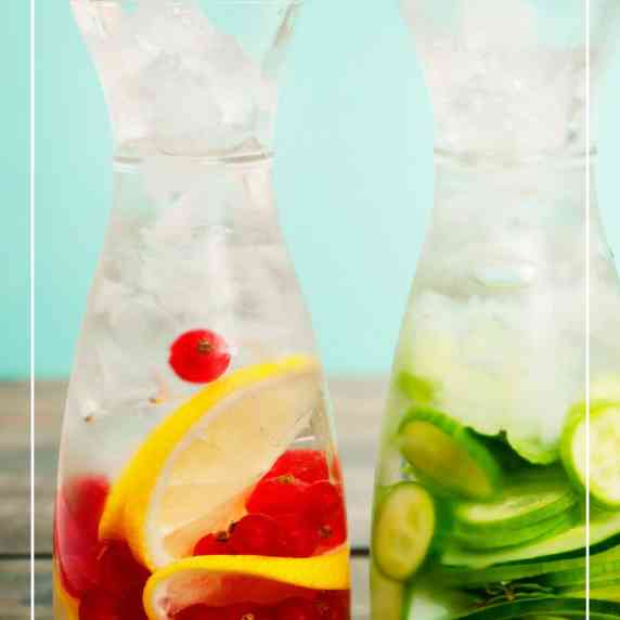 fruit flavors and herb flavors mocktail 