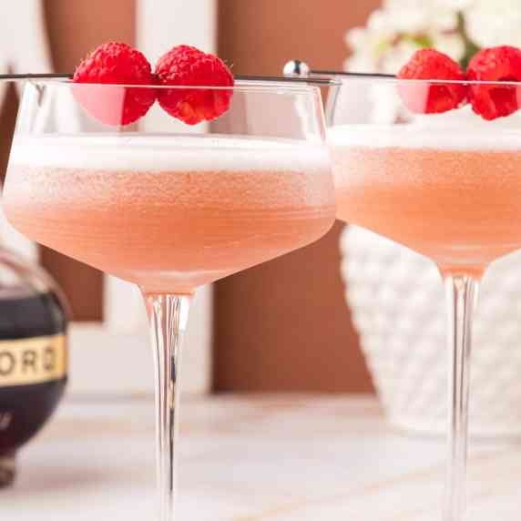 This vibrant French martini recipe is made with only 3 key ingredients. It's simple yet elegant and 