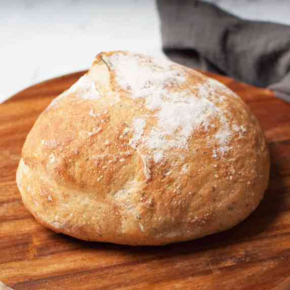 https://trivet.recipes/images/made/basil-sourdough-bread%F0%9F%90%BEabcdef%F0%9F%90%BE104fb9a5fadd661e9c20ce4a940135a56b1944c4.jpg