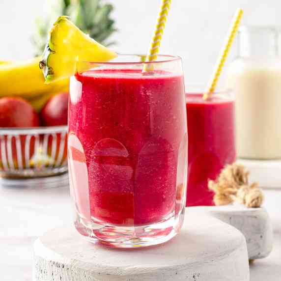 Glasses with Beet Pineapple Smoothie