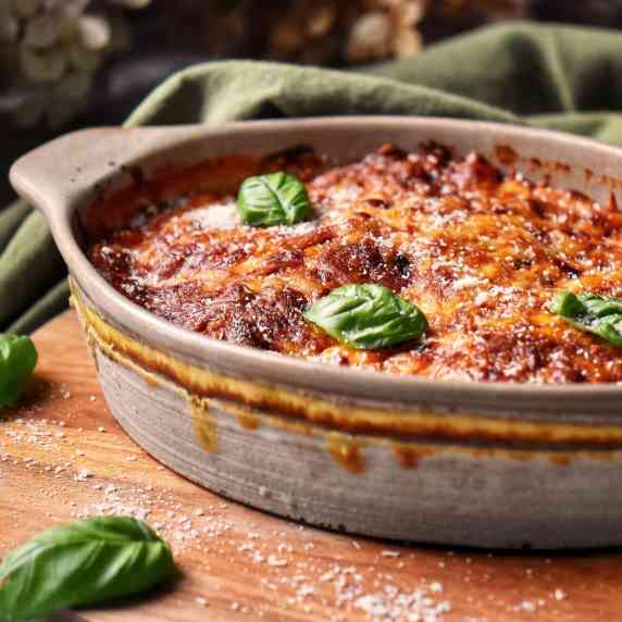 https://trivet.recipes/images/made/eggplant-parmesan-5%F0%9F%90%BEabcdef%F0%9F%90%BEbbccda601af688768d66af6d7841e0be499a4a5a.jpg