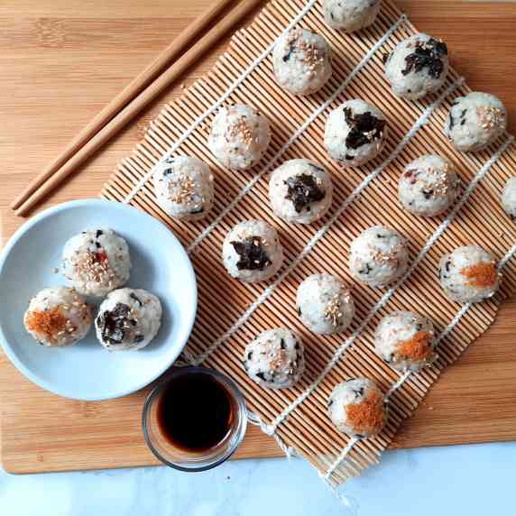 Jumeok-bap: Korean seaweed rice balls