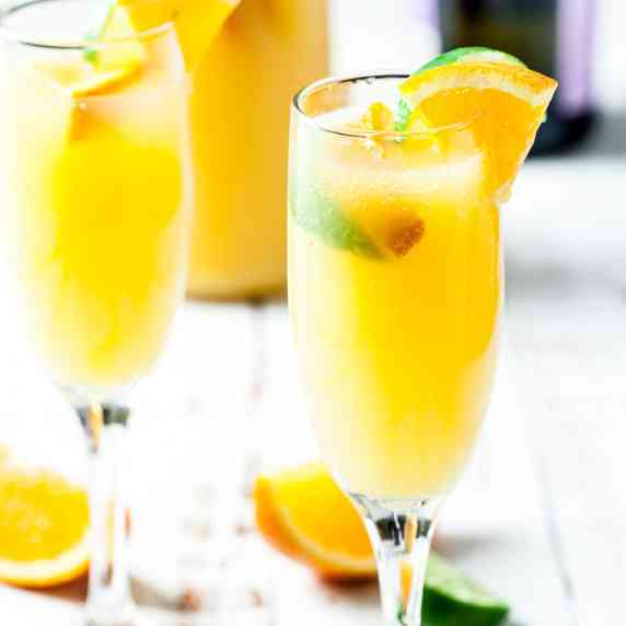 mimosas in flutes