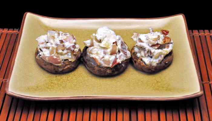 Mushrooms stuffed with Bacon & Cheese
