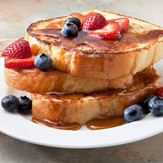 French toast with fresh berries and honey