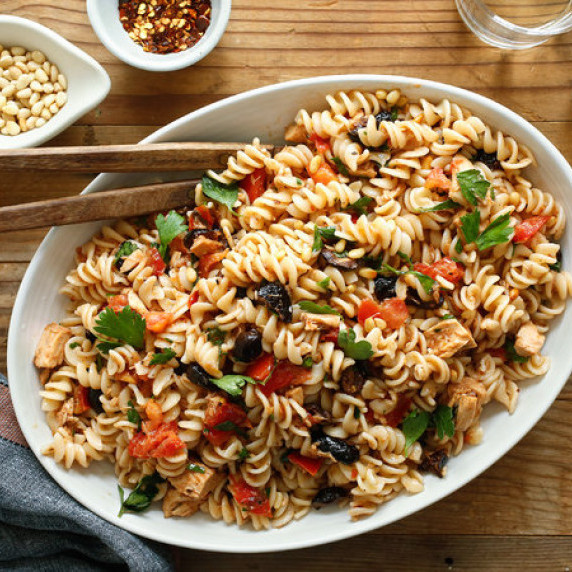 Pasta with Marinated Tomatoes and Summer Herbs