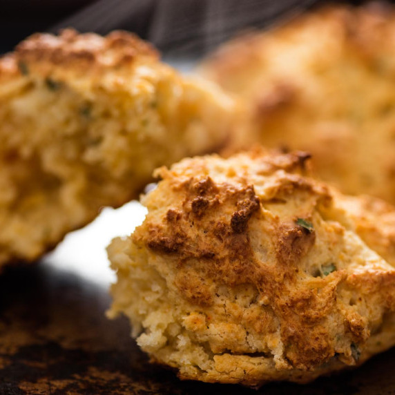 Buttermilk Drop Biscuits with Garlic and Cheddar