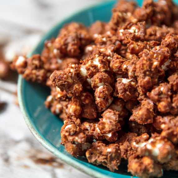 Crispy Chocolate Popcorn