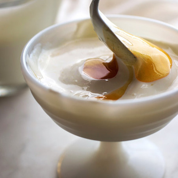 Creamy Homemade Yogurt