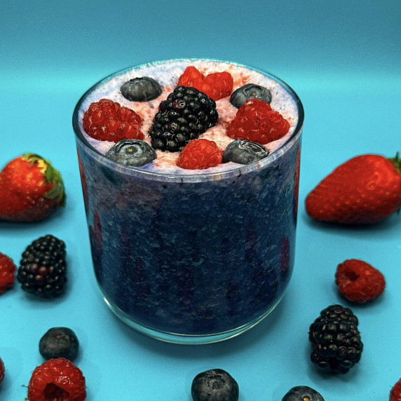 Superfood Berry Smoothie with camu camu