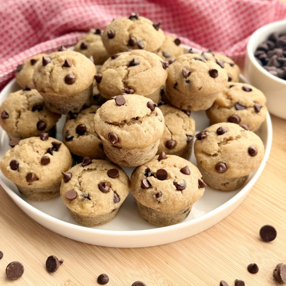 Muffins on a plate on at table 