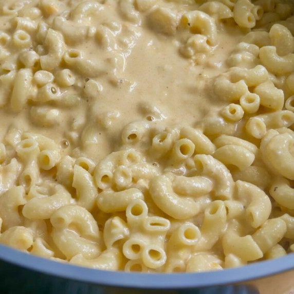 Baked Macaroni and Cheese with Crispy Garlic Panko Topping and five different cheeses