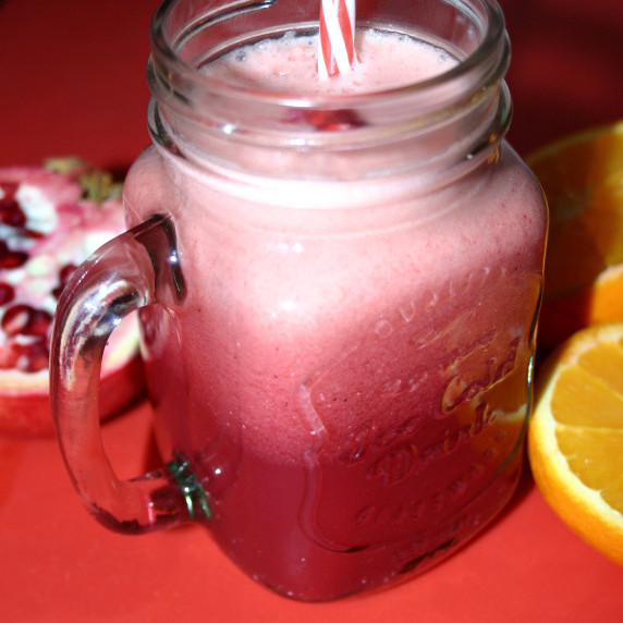 pomegranate seed smoothie with beet and oranges