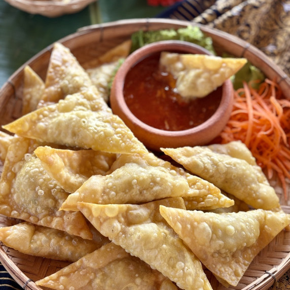 Thai fried wonton with chili dipping sauce.
