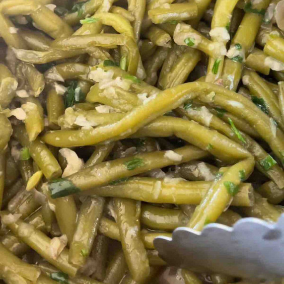 Sautéed Green Beans with Garlic