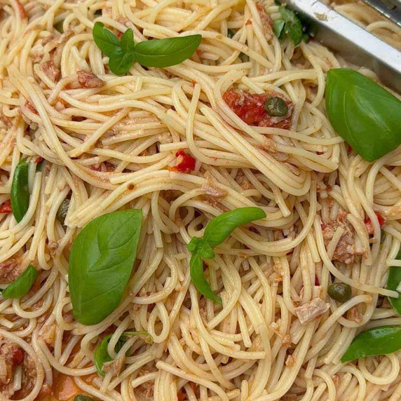 Tuna, caper, and chilli spaghetti On a pan