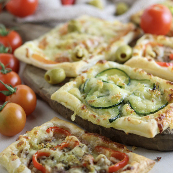 Puff pastry pizza tarts
