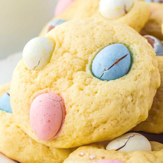 Close up of cookie with mini chocolate eggs