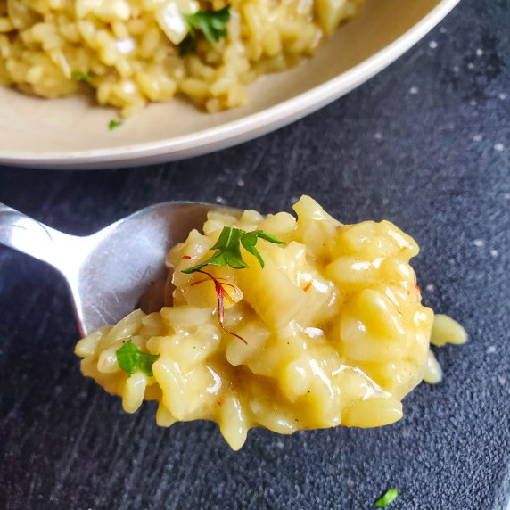 Gorgeous, shimmery, golden risotto with those beautiful saffron threads.