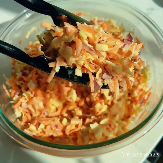 Jamaican coleslaw in bowl