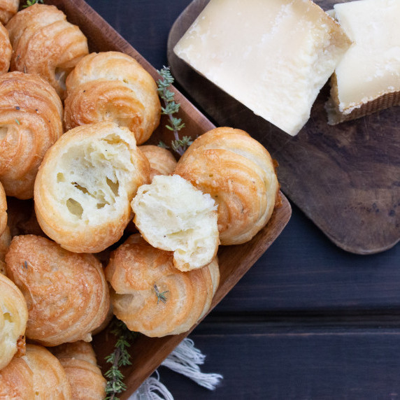 fluffy cheese puffs