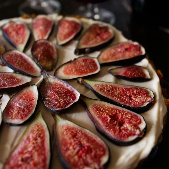 A creamy cheesecake infused with Spanish Vermouth and topped with sliced figs