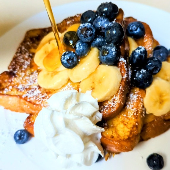gluten free french toast blueberries whipping cream maple syrup