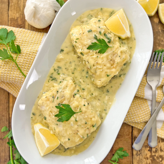 Fish Fillets in Creamy Garlic Sauce