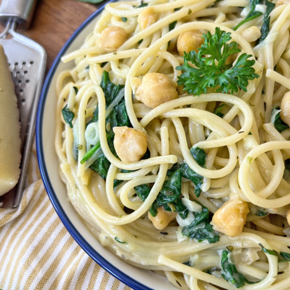 Creamy Chickpea & Spinach Spaghetti