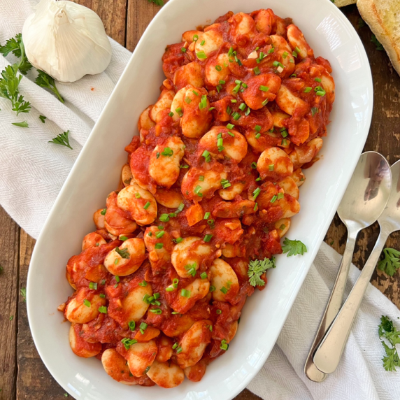 Garlic Butter Beans in Tomato Sauce 