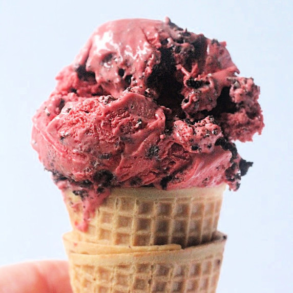 No Churn Red Velvet Oreo Ice Cream 