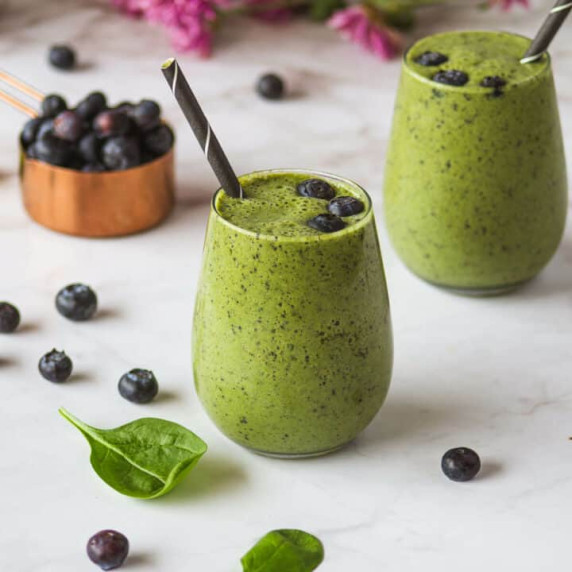 Spinach Blueberry Banana Smoothie