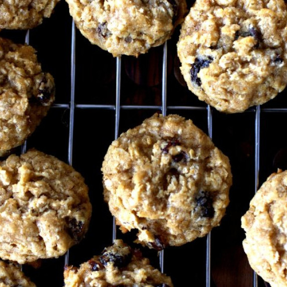Thick, Chewy Oatmeal Raisin Cookies