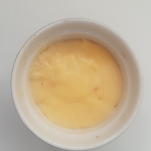vegan pastry cream in a bowl