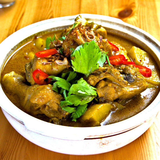 Thai yellow curry chicken-